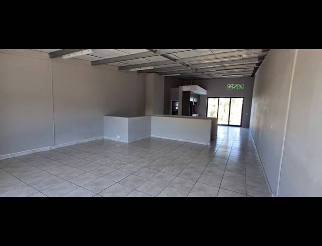 170M² BUILDING FOR SALE IN MOREHILL